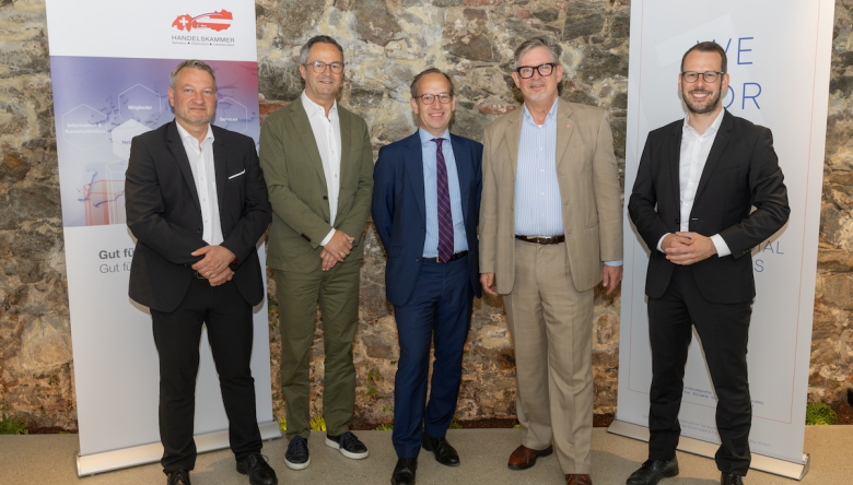 v.l.n.r.: Urs Durrer, Gerald Gahleitner, Matthias Hofstätter, Urs Weber, Oliver-Christoph Günther © leadersnet.at/ C. Holzinger v.l.n.r.: Urs Durrer, Gerald Gahleitner, Matthias Hofstätter, Urs Weber, Oliver-Christoph Günther © leadersnet.at/ C. Holzinger