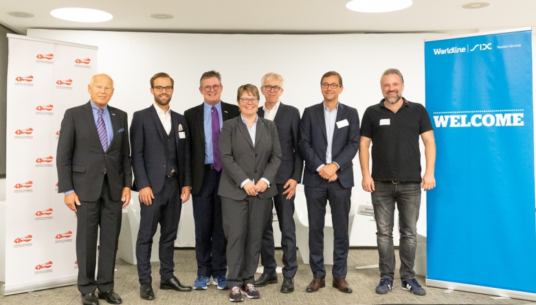 Heinz Felsner (Präsident HKSÖL), Tobias Trütsch (Universität St. Gallen), Urs Weber (Generalsekretär HKSÖL), Marianne Wildi (Hypothekarbank Lenzburg), Johannes Höhener (e-forsight, Swisscom), Roger Niederer (Worldline SIX Payment Services), Daniel Gradenegger (annanow)