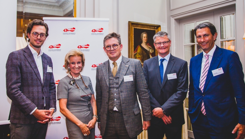 v.li.n.re.: Oliver Bracher (The Living Circle), Elisabeth Gürtler (Astoria Resort), Urs Weber (Generalsekretär HKSÖL), Bernhard Fäh (Pivatbank IHAG Zürich AG), Marcel Jörger (Privatbank IHAG Zürich AG) Oliver Bracher (The Living Circle), Elisabeth Gürtler (Astoria Resort), Urs Weber (Generalsekretär HKSÖL), Bernhard Fäh (Pivatbank IHAG Zürich AG), Marcel Jörger (Privatbank IHAG Zürich AG)