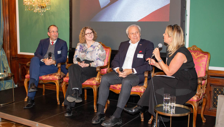 v.l.n.r.: Teodoro Cocca, Nina Wöss, Alexander Riklin, Kathrin Gulnerits © HKSÖL / Silva Guerrero