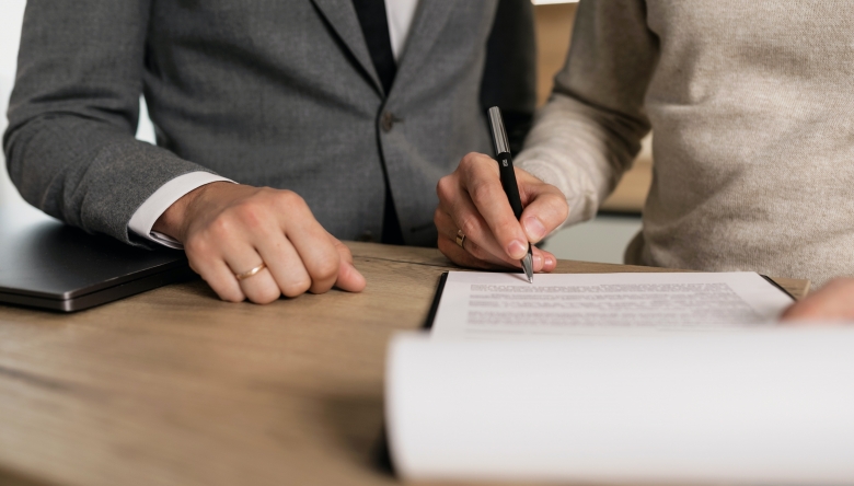 Die Errichtung des Testaments sollte nicht aufgeschoben werden (c) pexels_alena darmel
