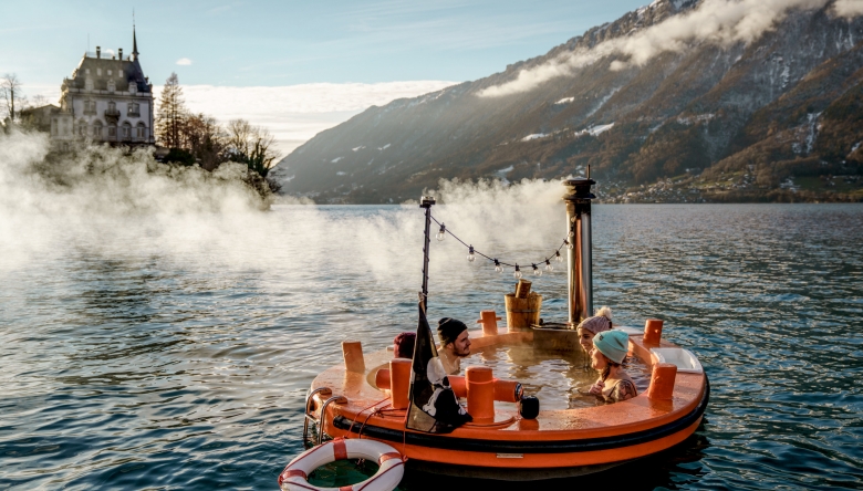 Hot Tub Boot auf dem Brienzer See