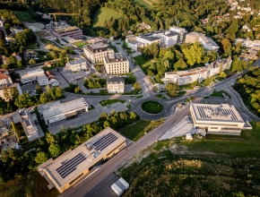 Der ISTA-Campus. c IST Austria Magic Lemur Productions