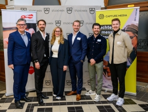 V.l.n.r.: Urs Weber (HKSÖL), Thomas Felber (V-Zug), Jutta Rinderer (People's Airline), Hannes Wurzwallner und Sandro Albin (Capture Media) und Elias Krevatin (People's Airline). (Foto © Leadersnet/Helmut Tremmel) V.l.n.r.: Urs Weber (HKSÖL), Thomas Felber (V-Zug), Jutta Rinderer (People's Airline), Hannes Wurzwallner und Sandro Albin (Capture Media) und Elias Krevatin (People's Airline). (Foto © Leadersnet/Helmut Tremmel)